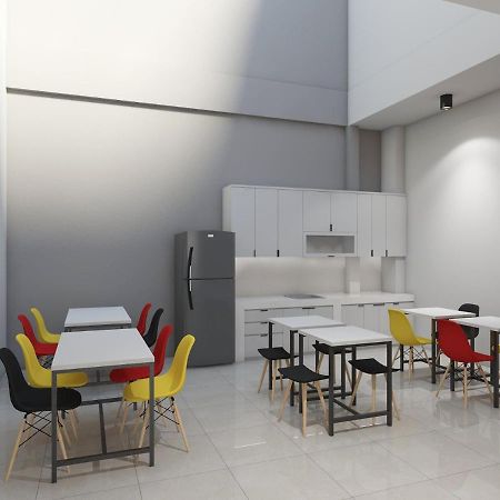 Ndalem Kraton Hotel 诗都阿佐 外观 照片